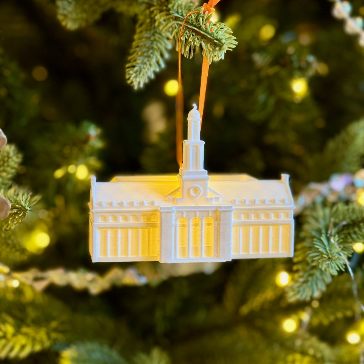 The OSU ornament featuring the Edmon Low Library building on the Stillwater campus.
