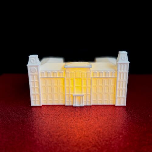 Celebrate Razorback tradition with University of Arkansas gifts featuring detailed replicas of Old Main – perfect for students, alumni, and Arkansas fans.