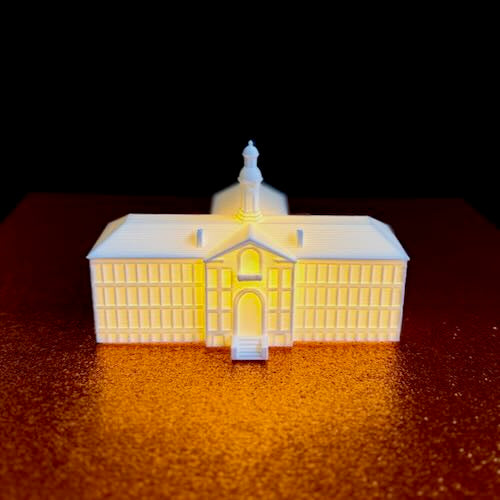 Discover Princeton University gifts featuring Nassau Hall replicas – ideal for graduation, alumni keepsakes, and Tiger pride.