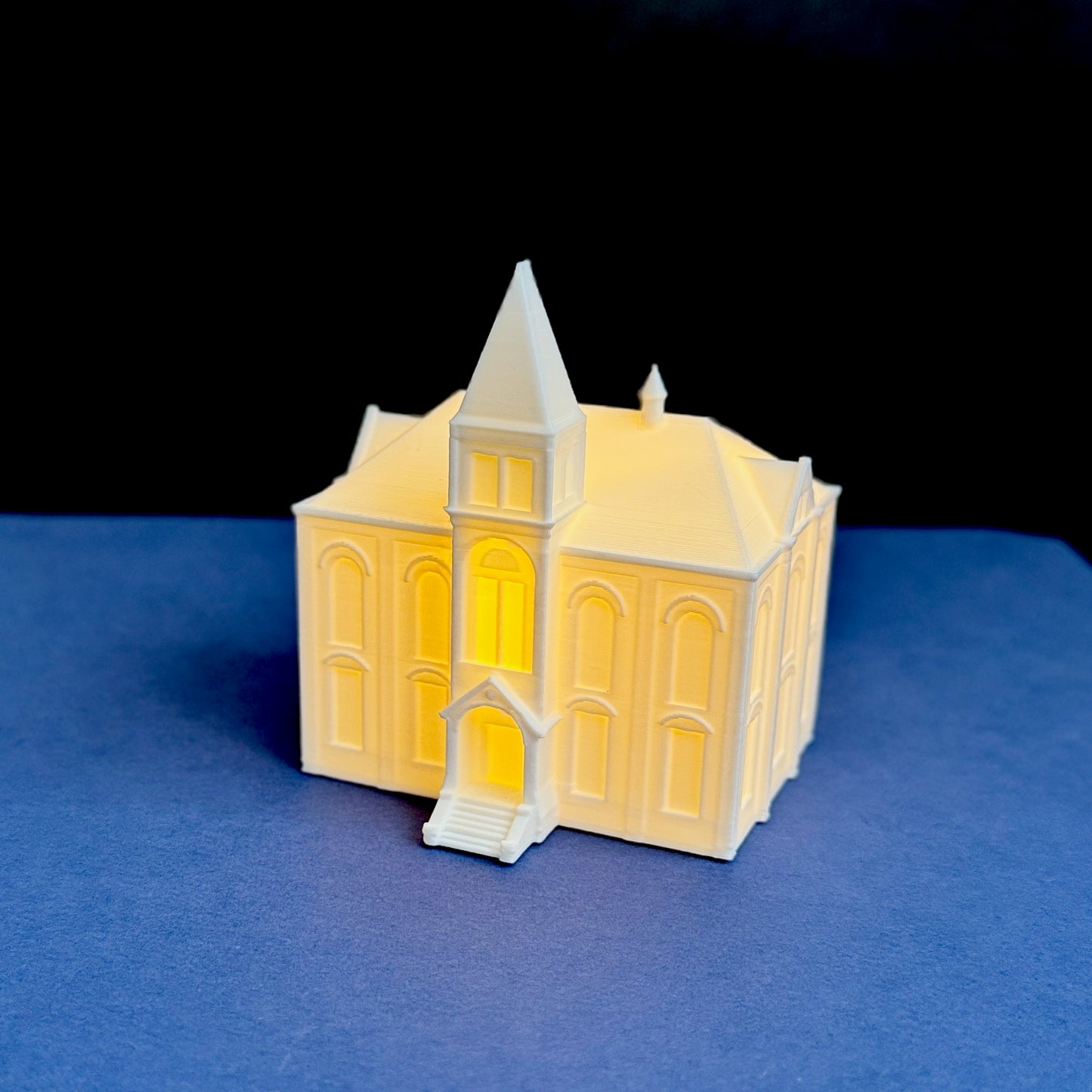 The small Hargis Hall light, a gift for Auburn University fans.