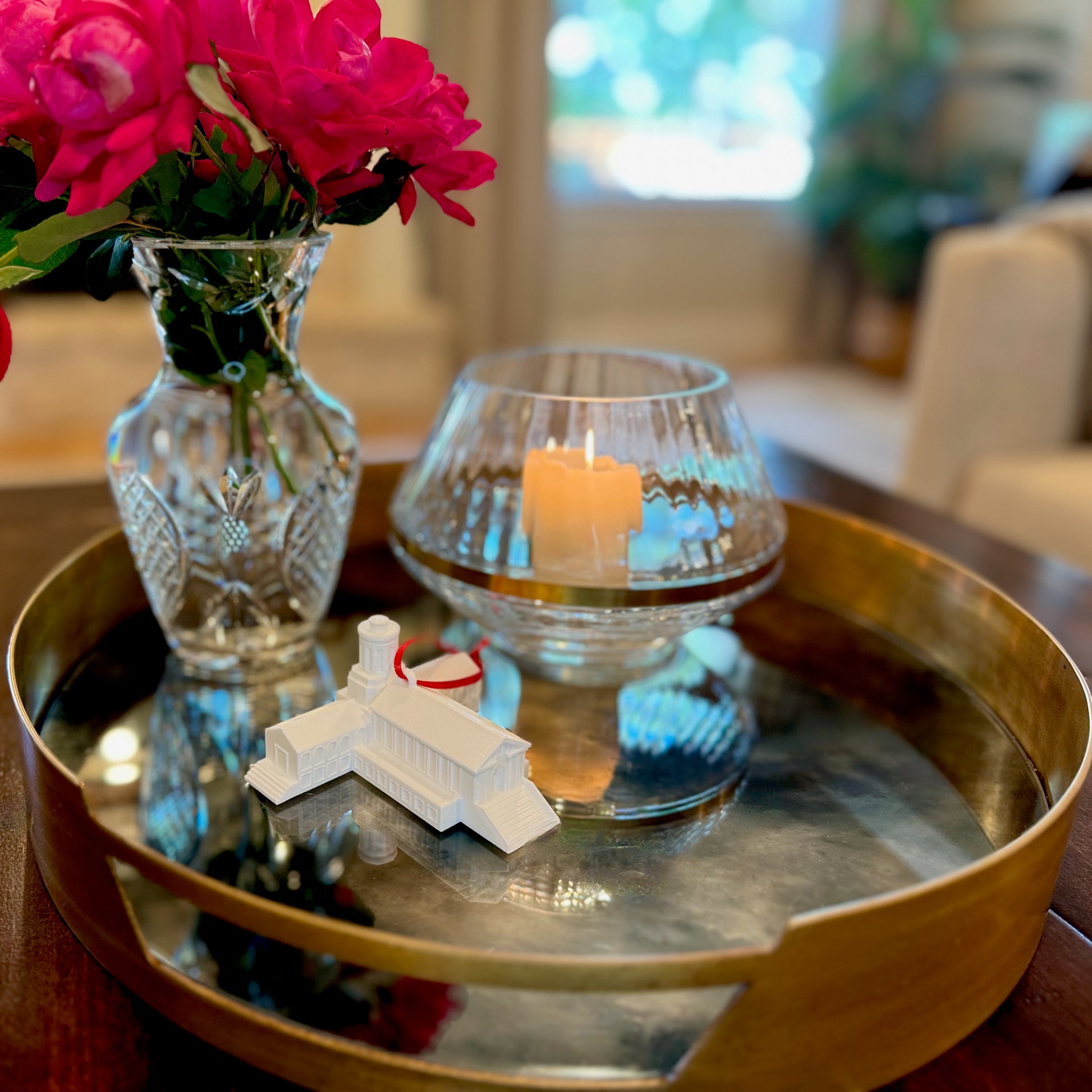 The ornament for Carnegie Mellon students, shown on a living room tray.