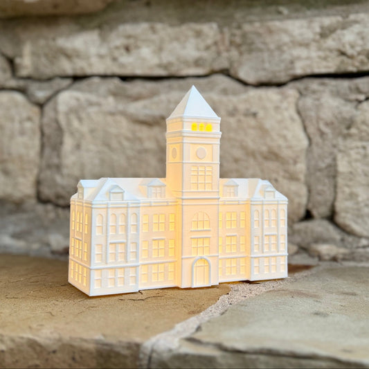 The Clemson light featuring Tillman Hall.