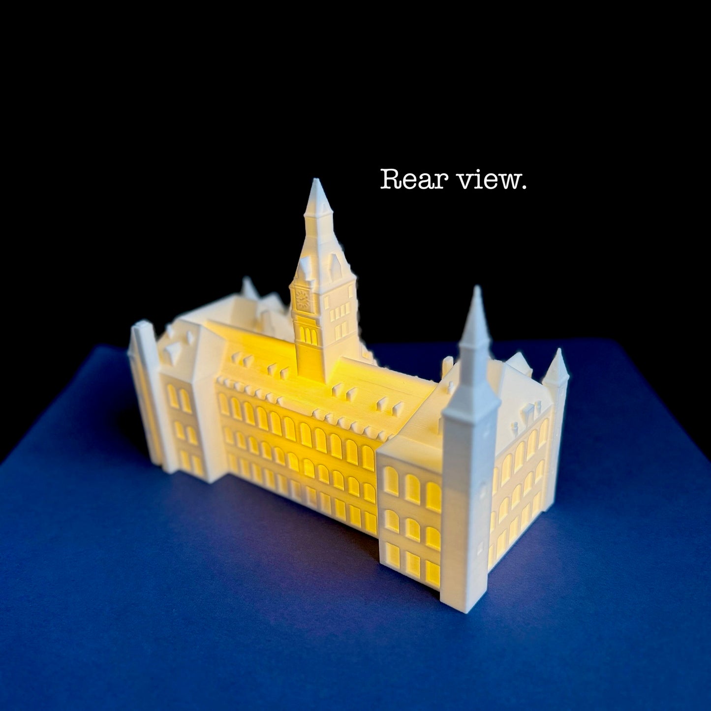 Rear view of the Georgetown figurine light of Healy Hall.