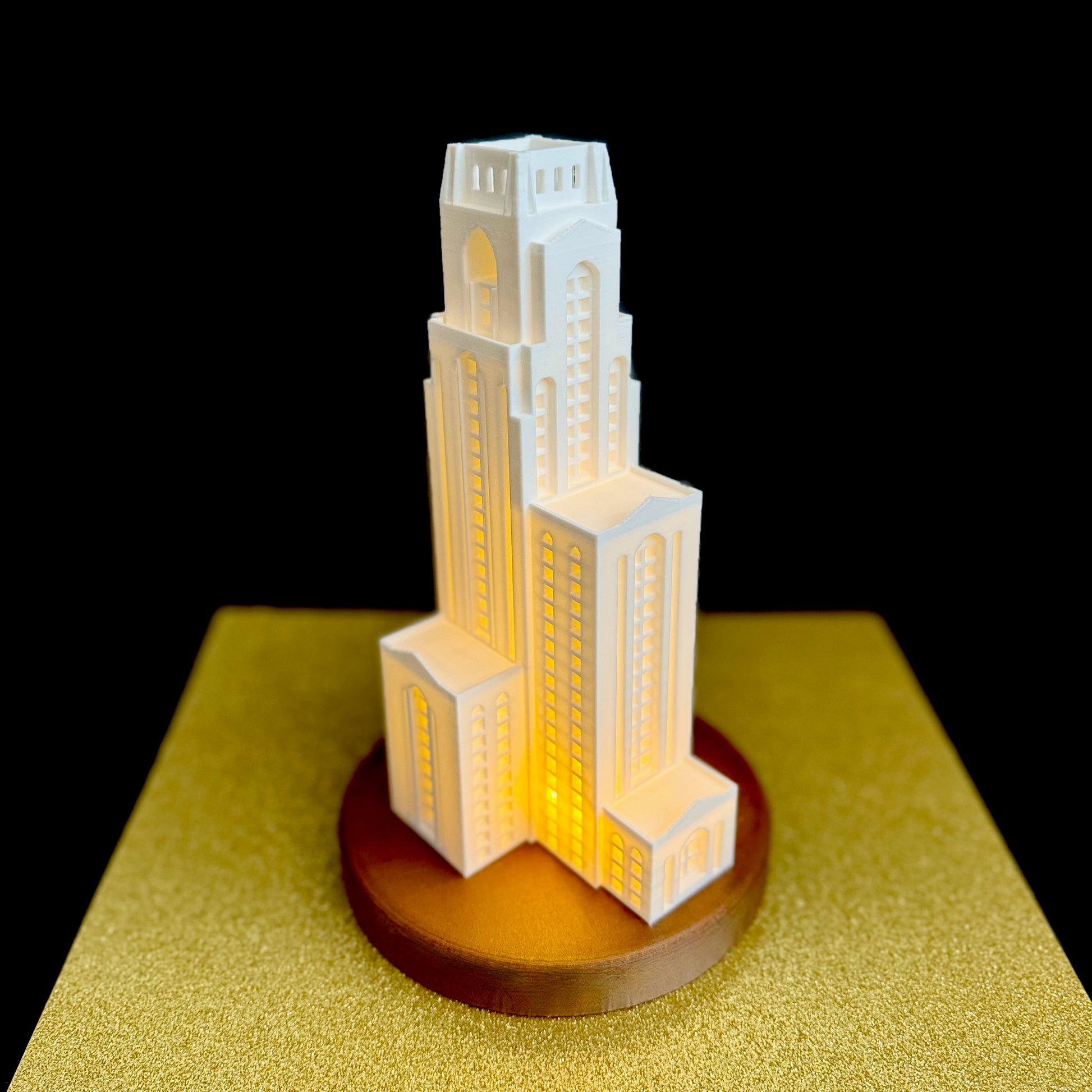 The Pitt Cathy lamp, perfect as a graduation gift for a Pittsburgh student!