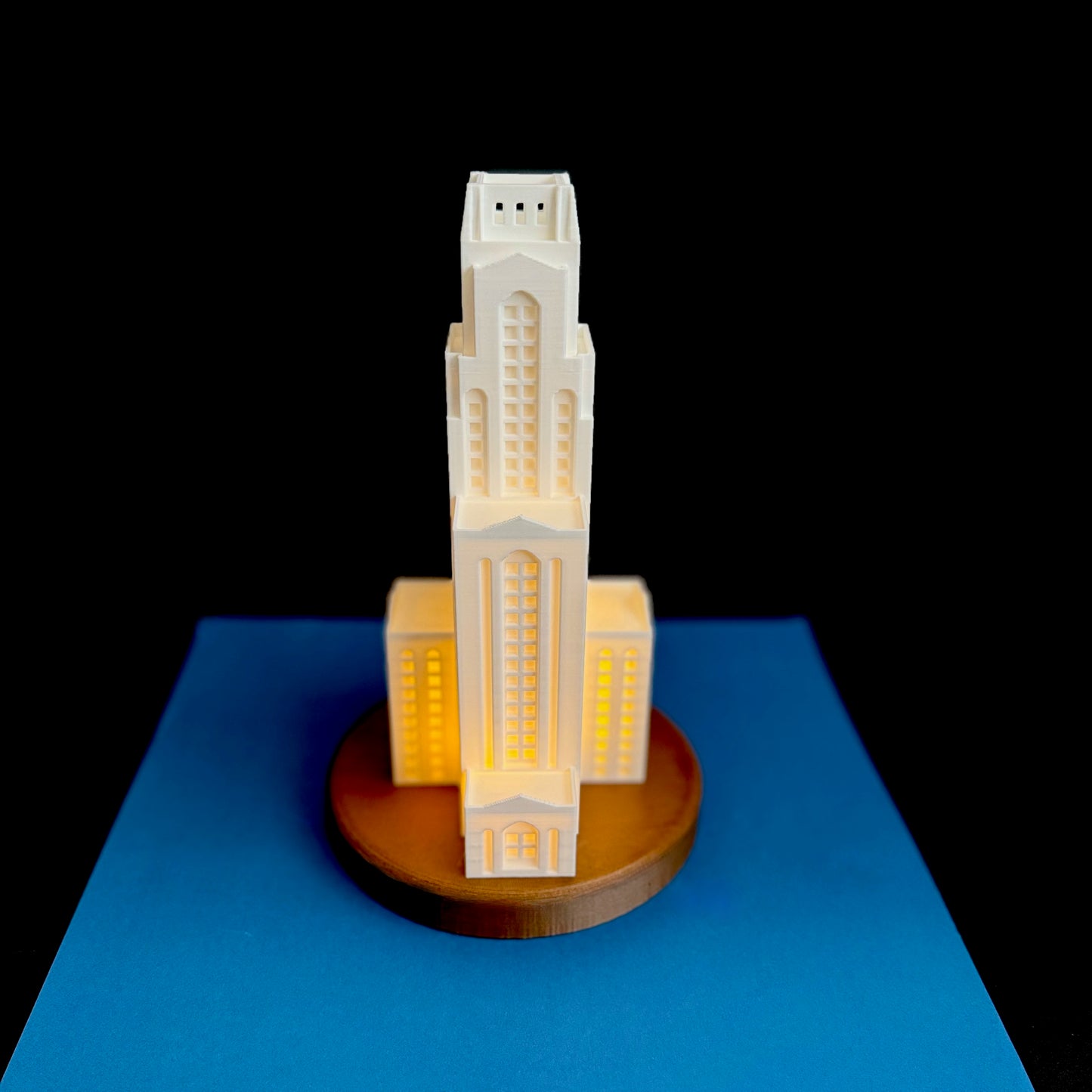 The University of Pittsburgh lamp designed as a replica of the Pitt Cathy building on campus.