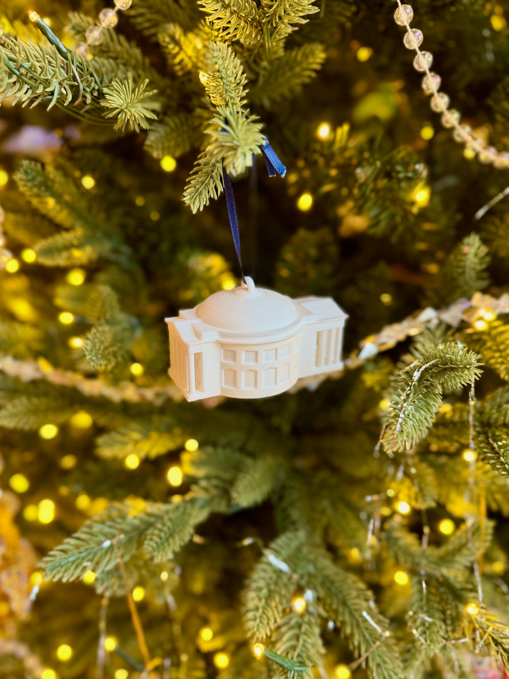 University of Virginia alumni ornament designed as the UVA rotunda.