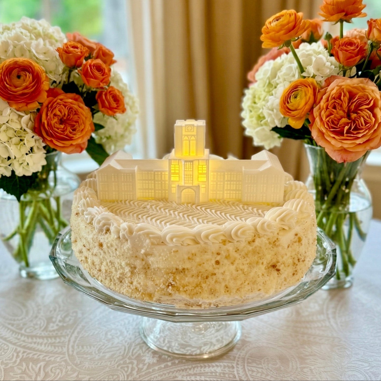 The University of Tennessee cake topper light featuring the Ayres Hall building, shown on a graduation or groom's cake for a Volunteers alumni.