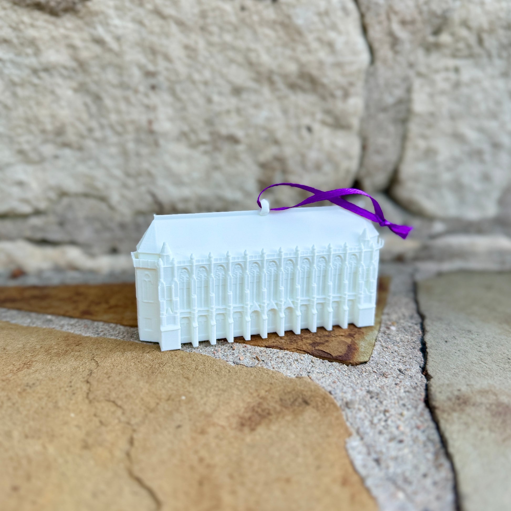 The Washington Huskies Ornament for alumni, featuring the Suzzallo Library.