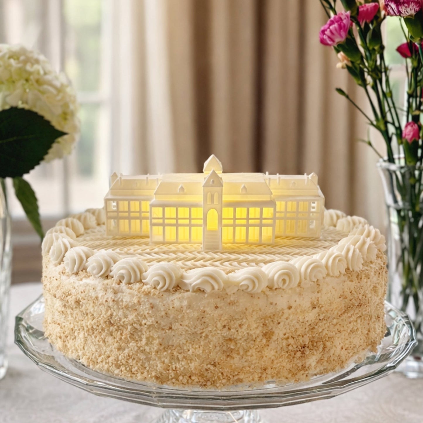 The University of Arizona cake topper, shown on a groom's cake.